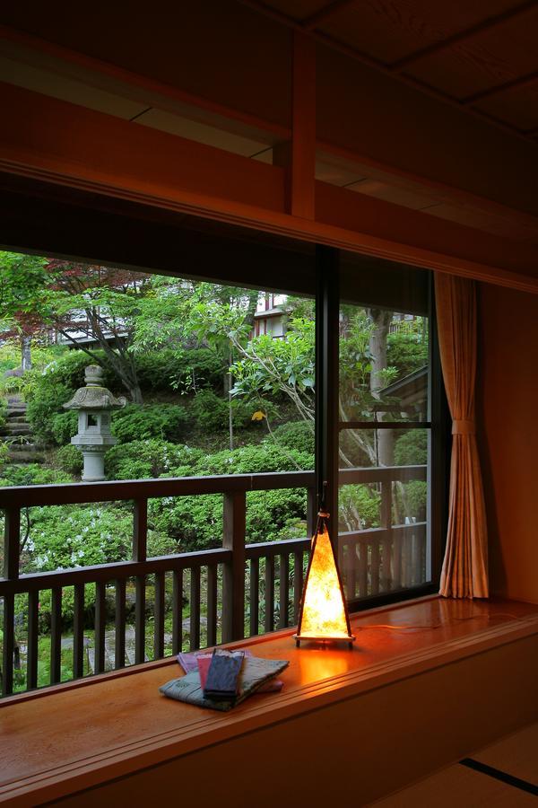 千寿阁酒店 山之內 外观 照片